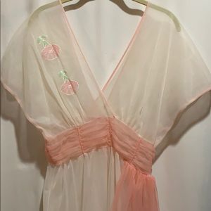 VINTAGE SHORTIE NIGHTGOWN GOSSAMER PALE PINK NYLON